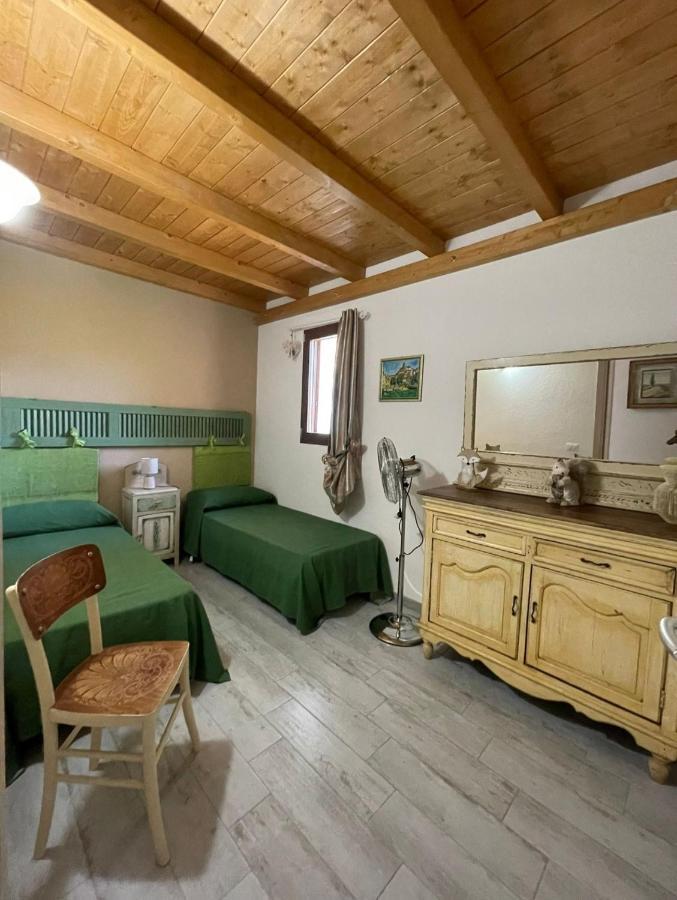 Il Casale Vila Budoni Exterior foto