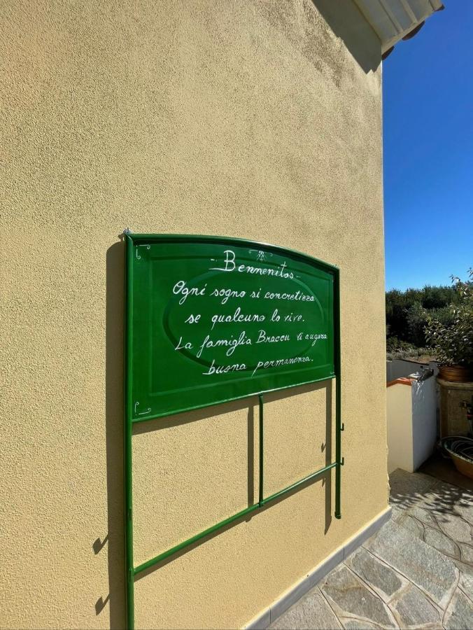 Il Casale Vila Budoni Exterior foto